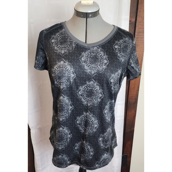 St John's Bay Active Women's Gray Floral Print Quick-Dri V-Neck T-Shirt - Picture 1 of 7